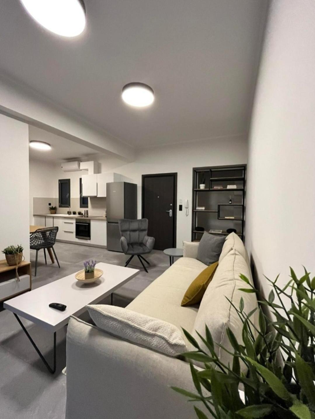 Christellie Luxury Apartment Kiáto Kültér fotó